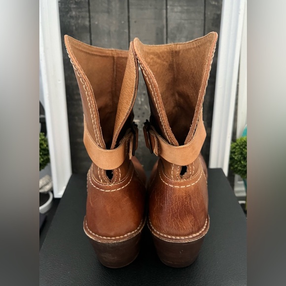 FRYE 77841 4003 D07 Leather Short Brown Carmel Cowboy Boots W 8.5 - Picture 4 of 11